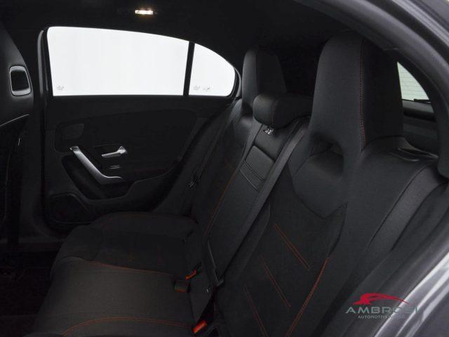 MERCEDES-BENZ A 180 180 d AMG Line Premium Plus auto