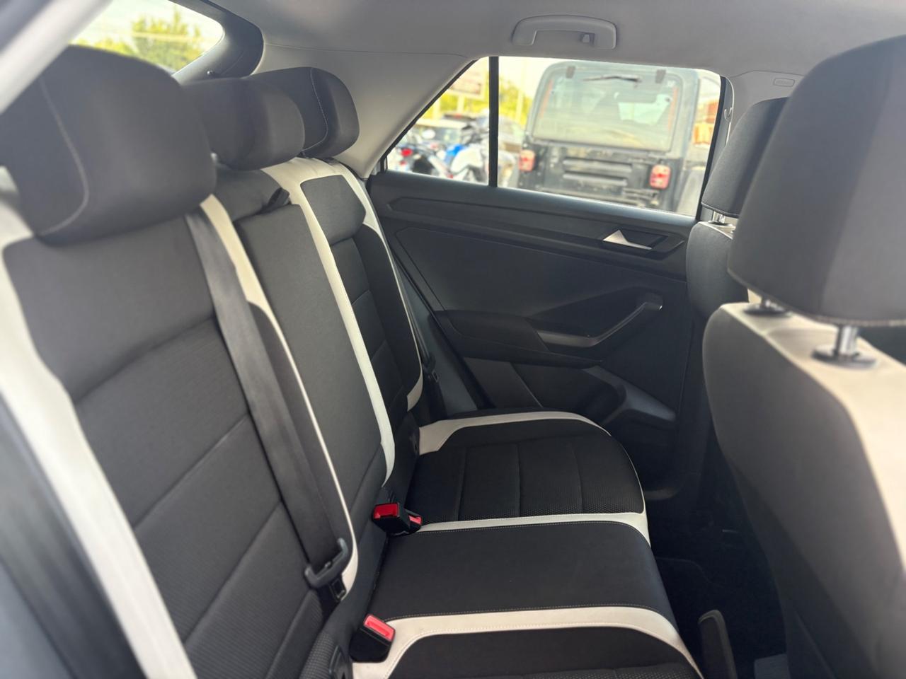 Volkswagen T-Roc 1.6 110CV GARANZIA PERFETTA