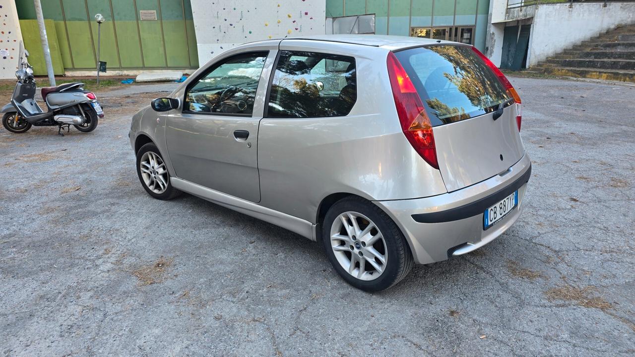 Fiat Punto 1.2i 16V cat 3 porte Sporting