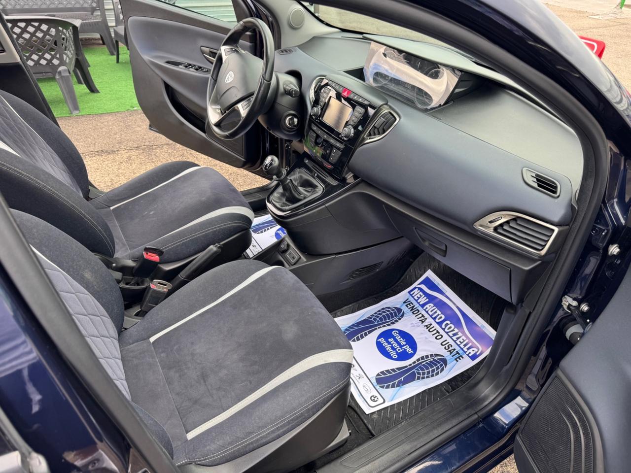 Lancia Ypsilon 1.2 69 CV 5 porte GPL Ecochic Platinum