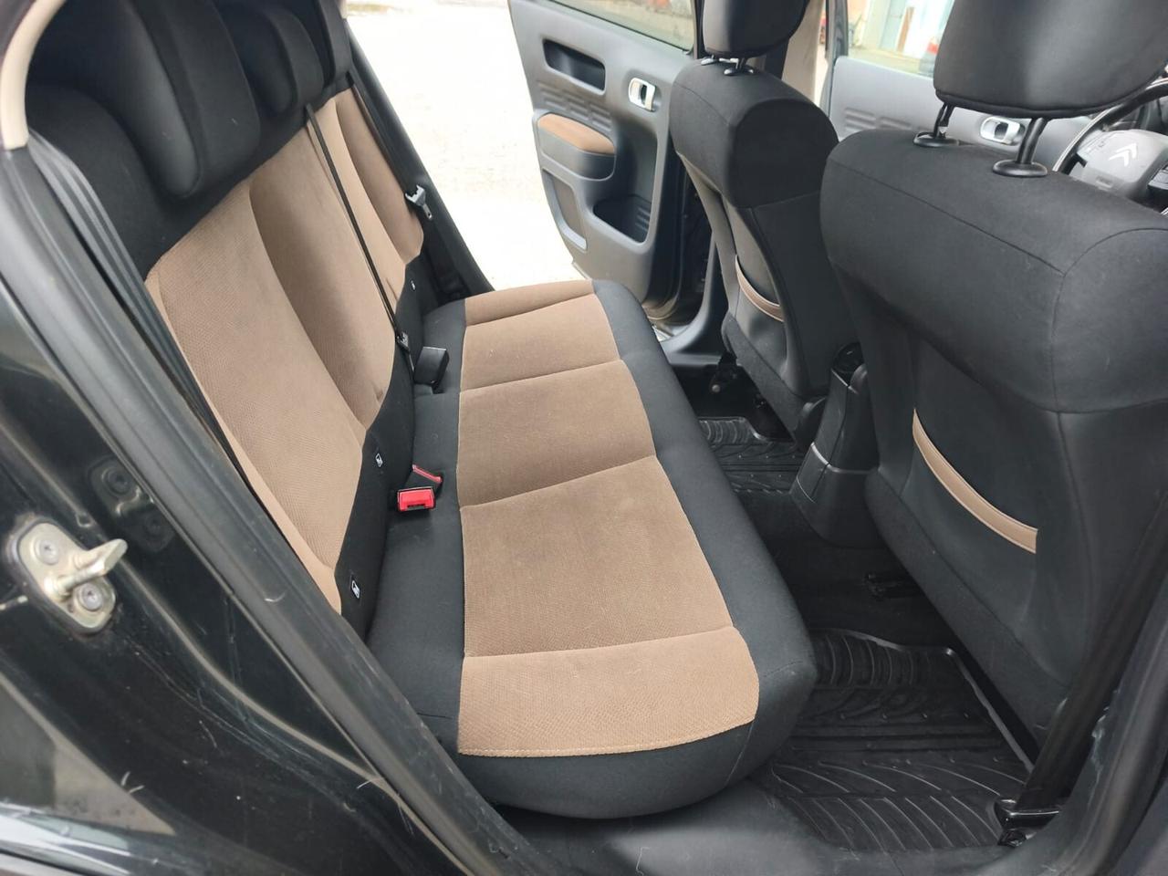 Citroen C4 Cactus 2015---1.6 Diesel