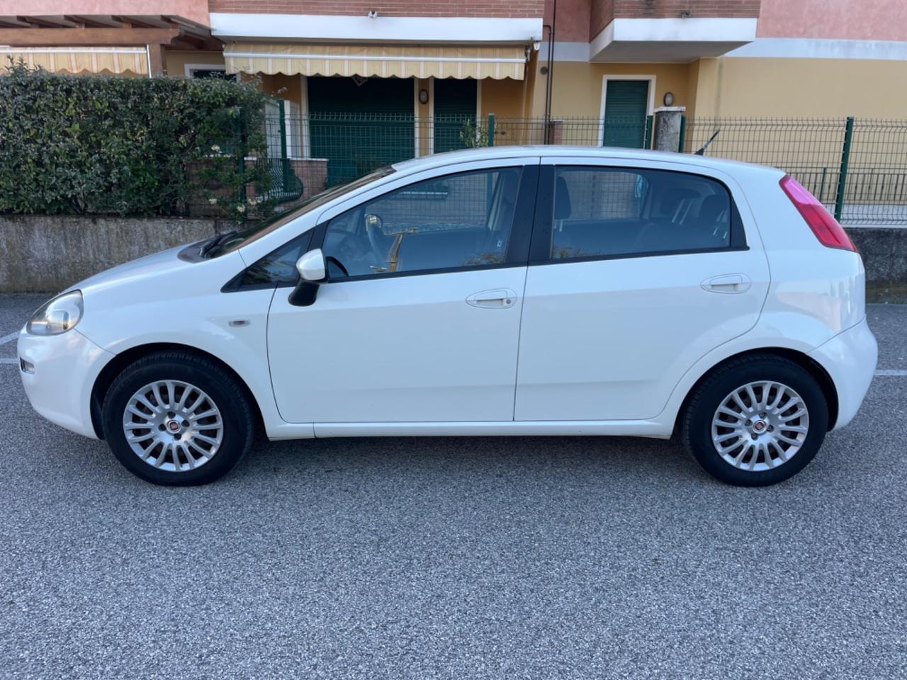 Fiat Punto 1.3 MJT II 75 CV 5 porte