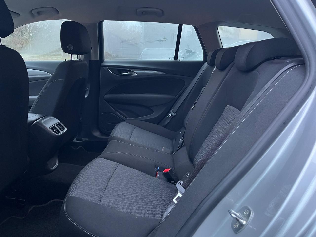 Opel Insignia 1.6 CDTI 136 S&S aut.Sports Tourer Business