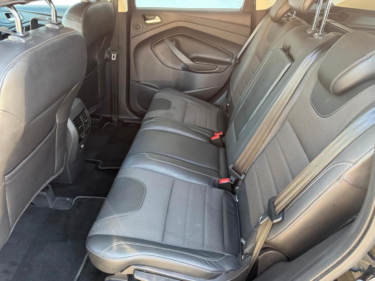 Ford Kuga 2.0 TDCI 150 CV S&S 4WD Powershift Titanium*EURO6*FULL OPTIONAL