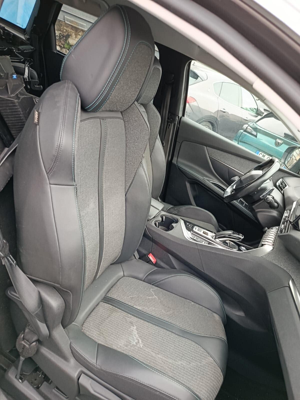 Peugeot 5008 BlueHDi 130 EAT8 Allure Pack-2021