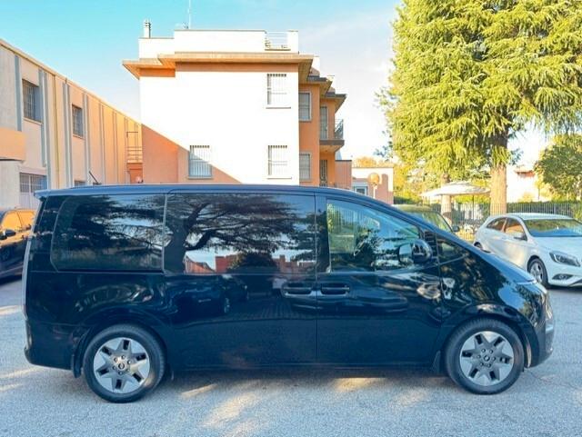 Hyundai Staria 2.2 AT 2WD 9 posti Wagon