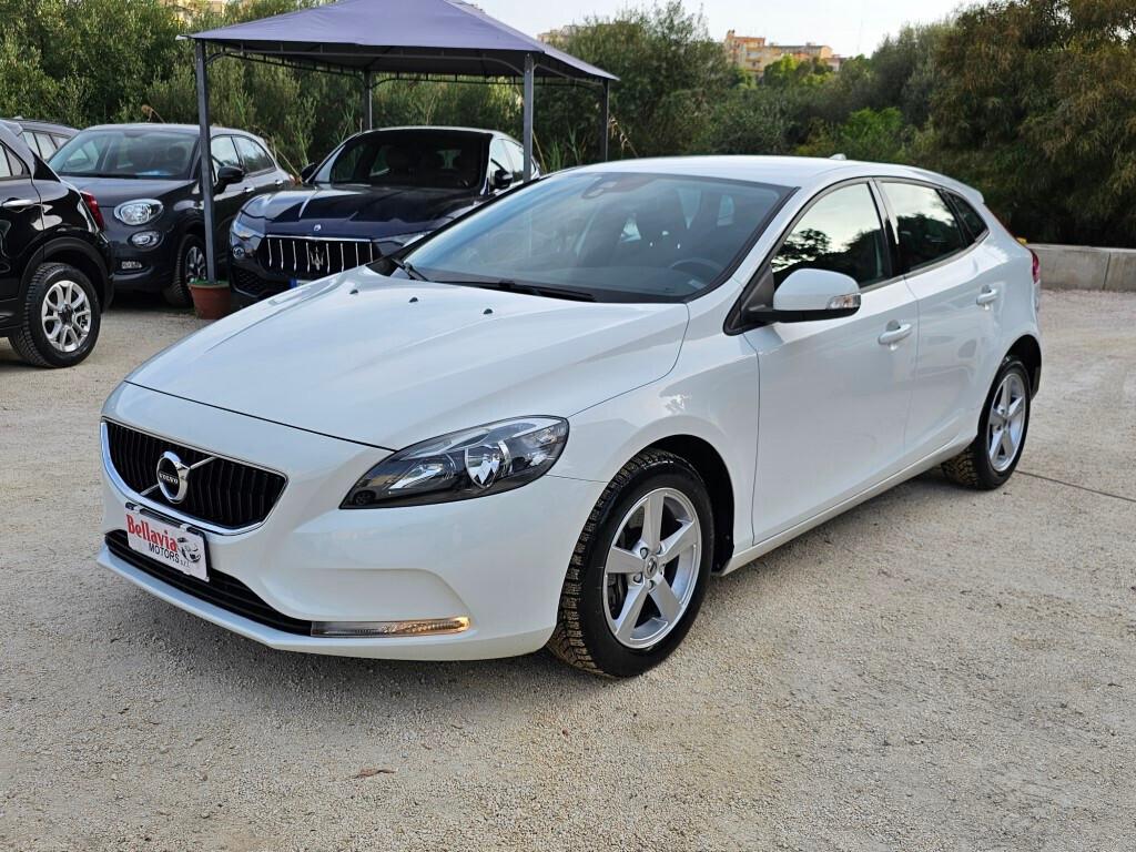 Volvo V40 D2 Geartronic Business Plus