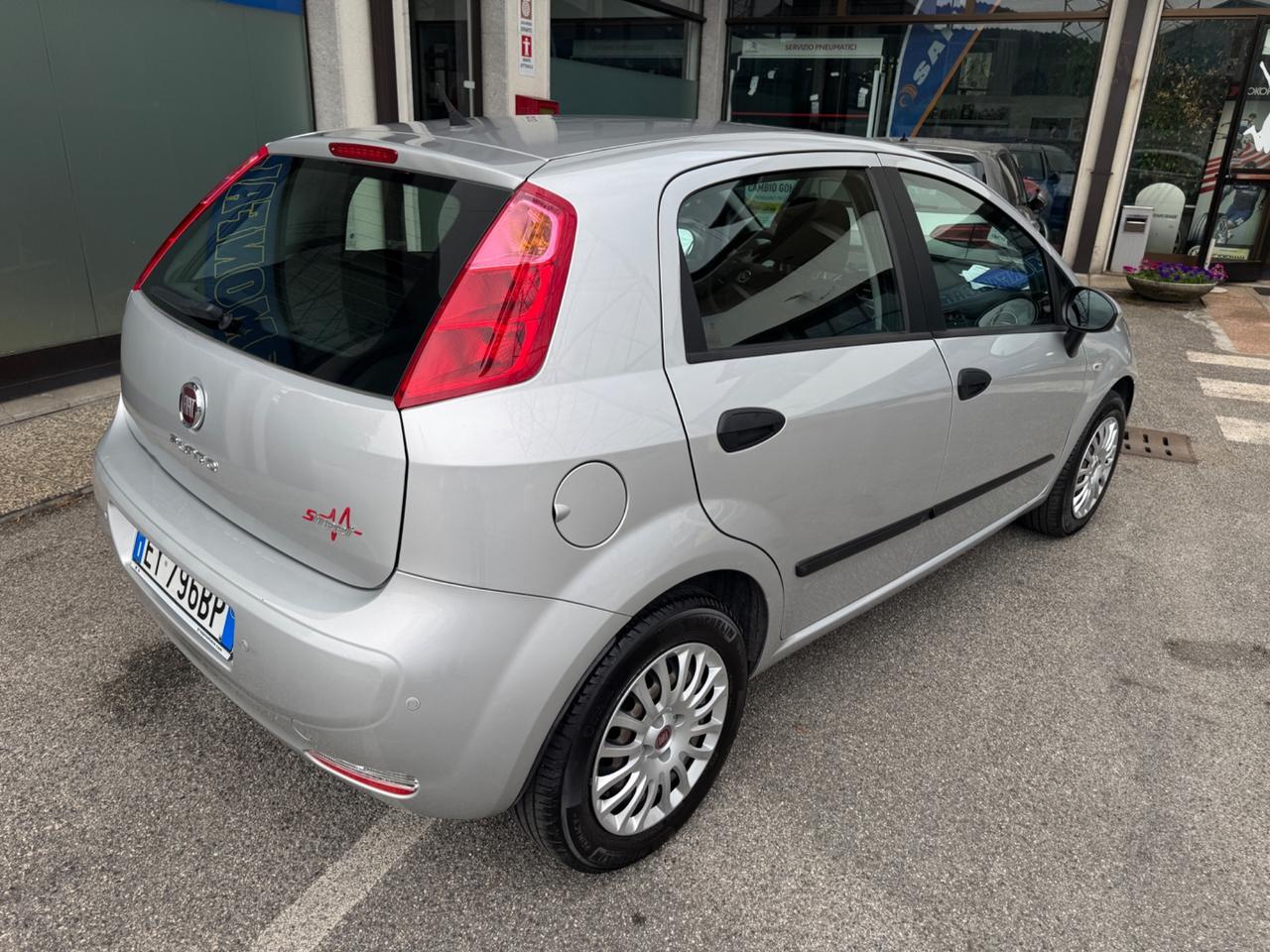 Fiat Punto 1.3 MJT 75 CV 5 porte Street