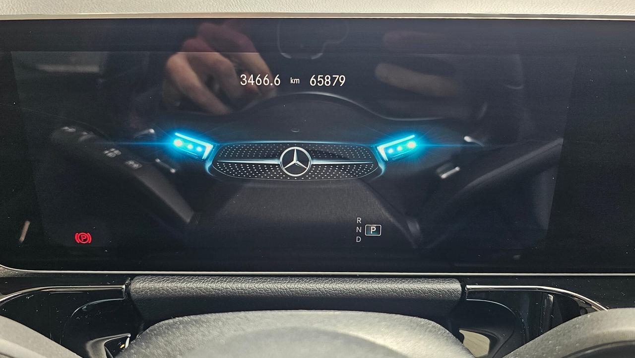 Mercedes-benz B 180 B 180 d Automatic Premium AMG LINE TAGL UFF MBUX 10' LED BURMESTER