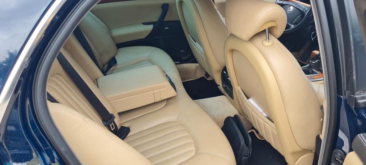 Lancia Thesis 2.4 JTD Executive