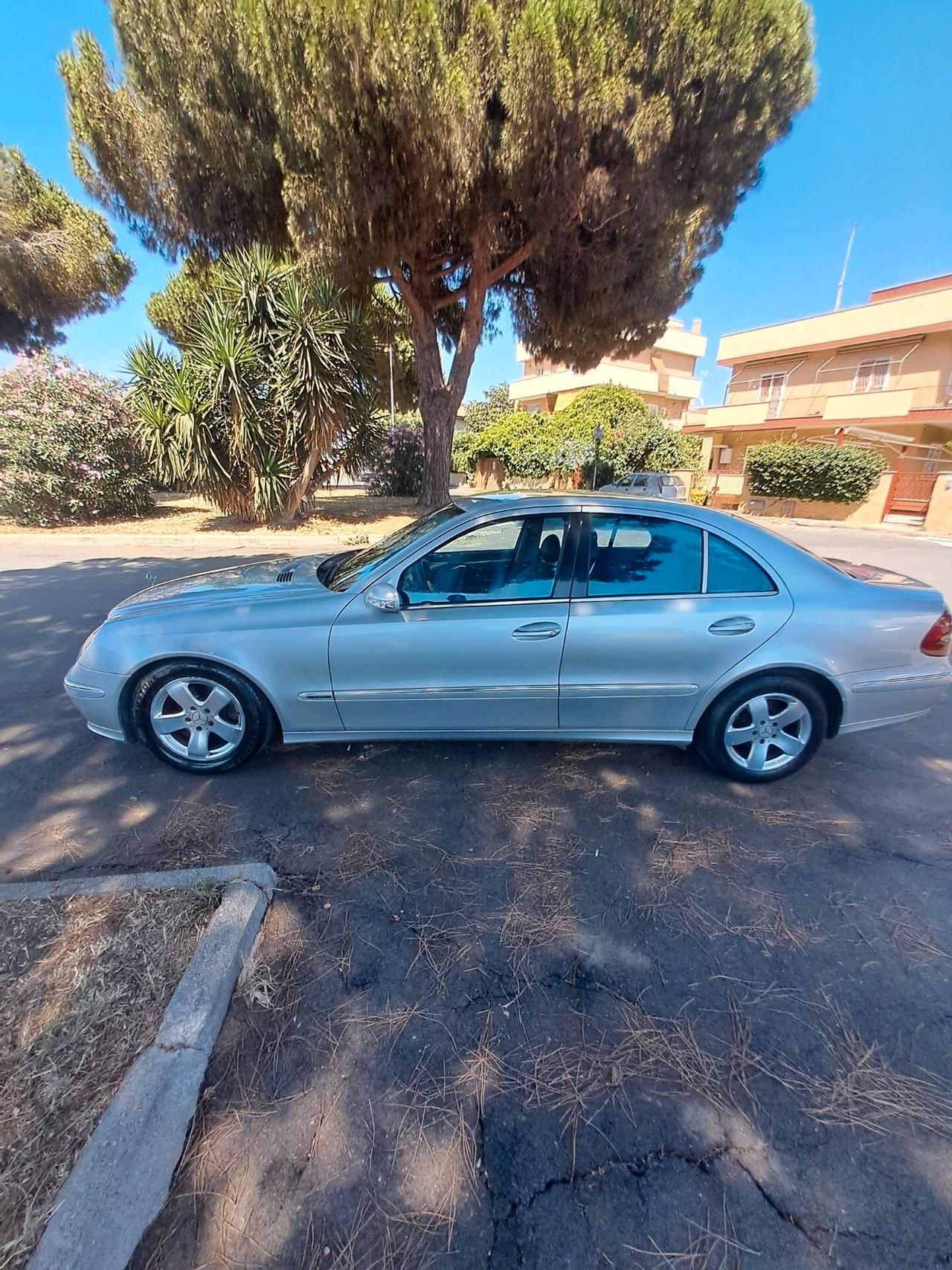 Mercedes-benz E 270 E 270 CDI cat Classic