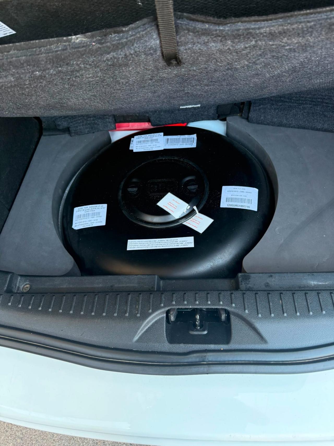 Ford B-Max 1.4 90 CV GPL Plus