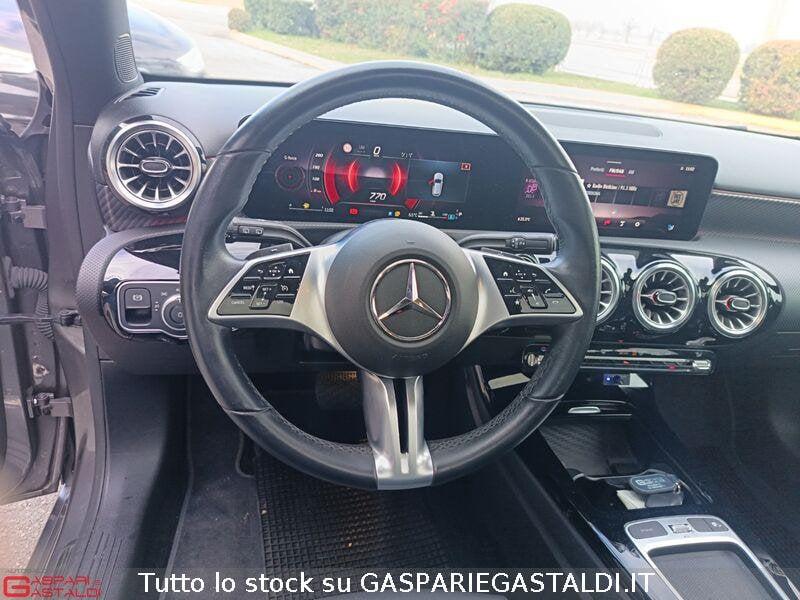 Mercedes-Benz Classe A A 180 d Automatic Progressive Advanced Plus TETTO APRIBILE
