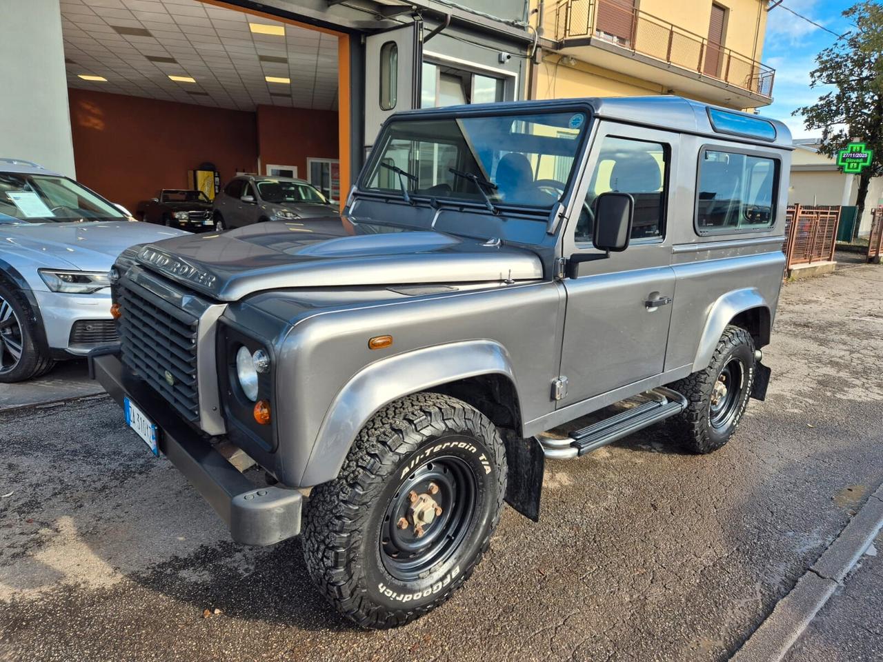 Land Rover Defender 90 2.4 TD4 Station Wagon S