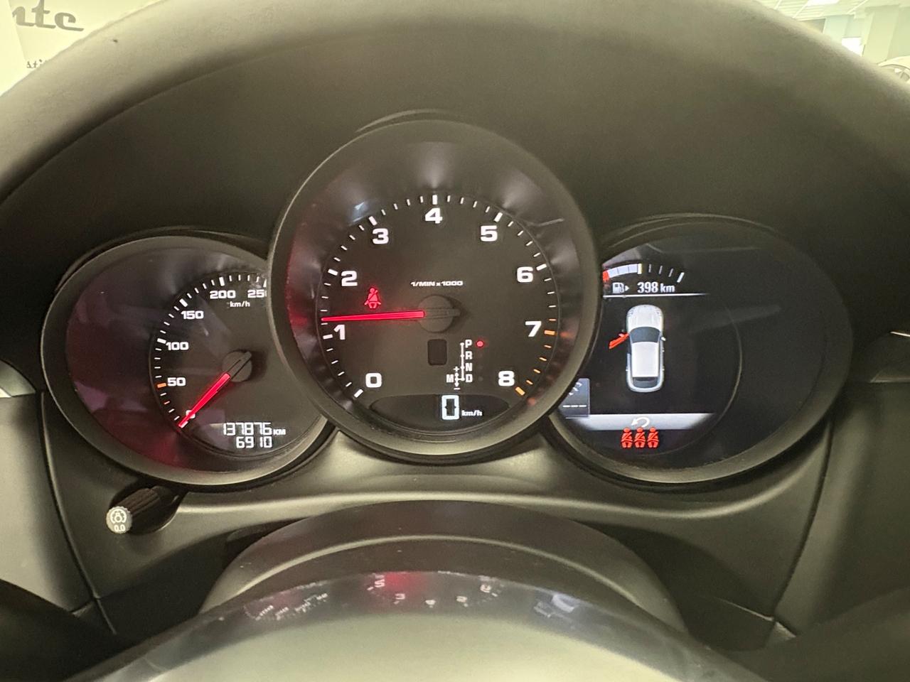 Porsche Macan 2.0 Benzina 245cv 2020 km 137000
