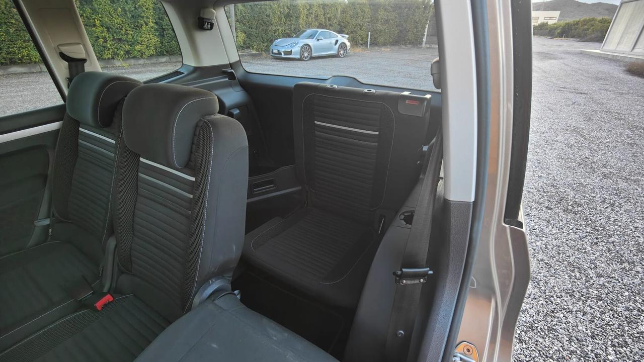 Volkswagen Touran 2.0 TDI 140 CV Highline