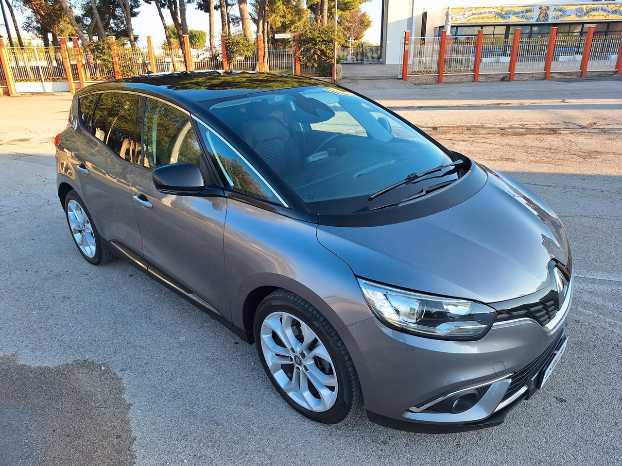 Renault Scénic dCi 8V 110 CV INTENS NAVI 2018