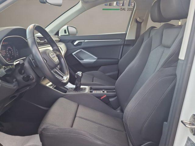 AUDI Q3 35 TDI S tronic Business Advanced