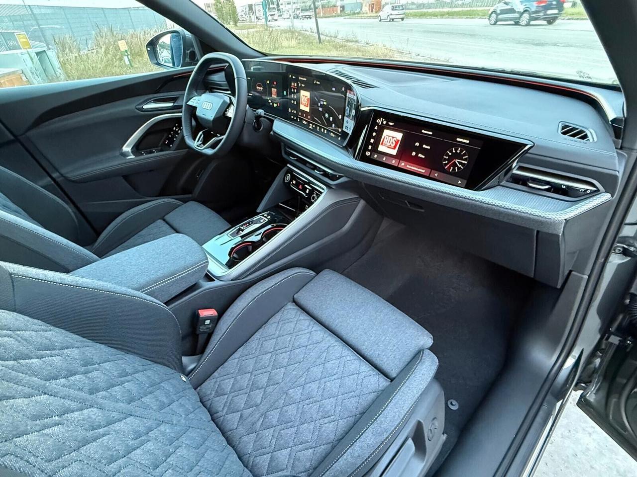 Audi Q5 SPB TDi 150 kW mHEV+ S tronic quattro line edition