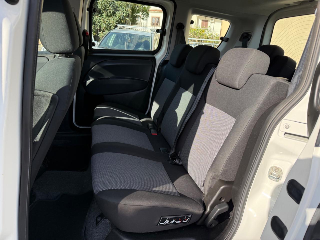 Fiat Doblò 1.4 Benzina 95 Cv 7 Posti