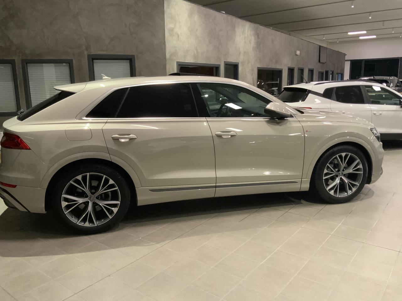 Audi Q8 50 TDI 286 CV quattro tiptronic Sport TETTO.MATRIX.S LINE.PELLE.
