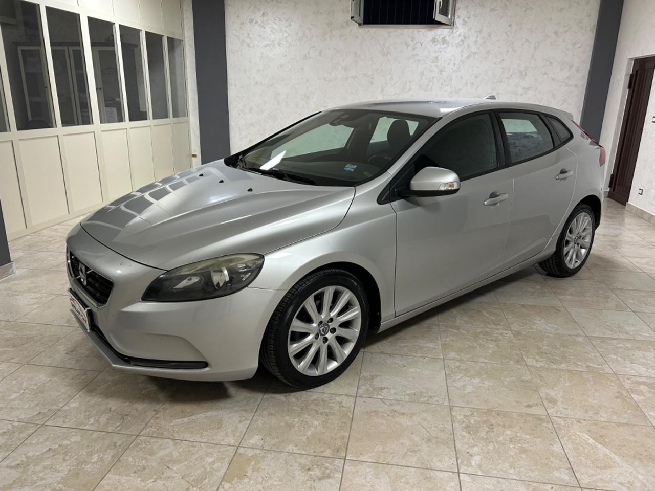 Volvo V40 D3