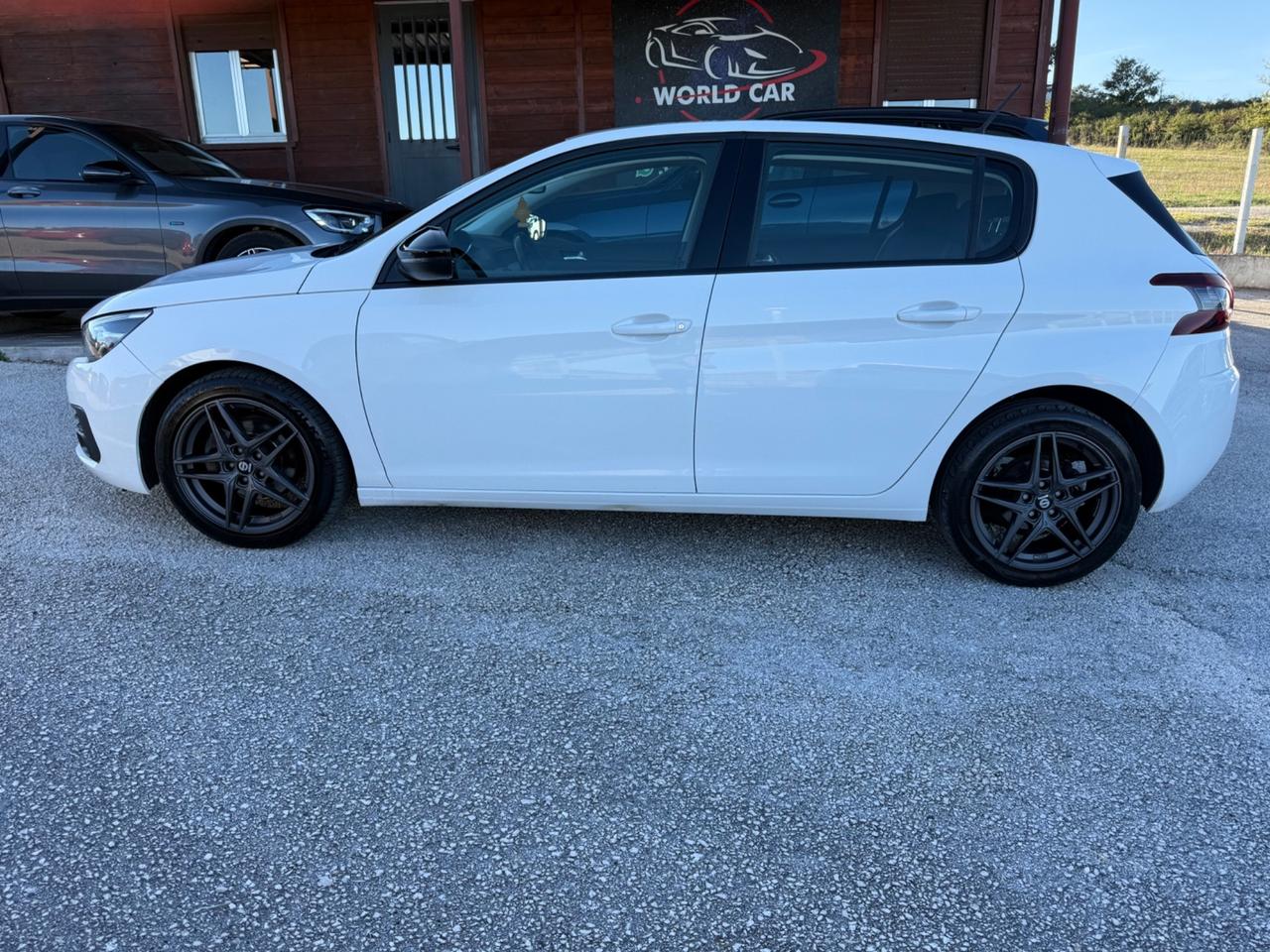Peugeot 308 BlueHDi 130 S&S Allure