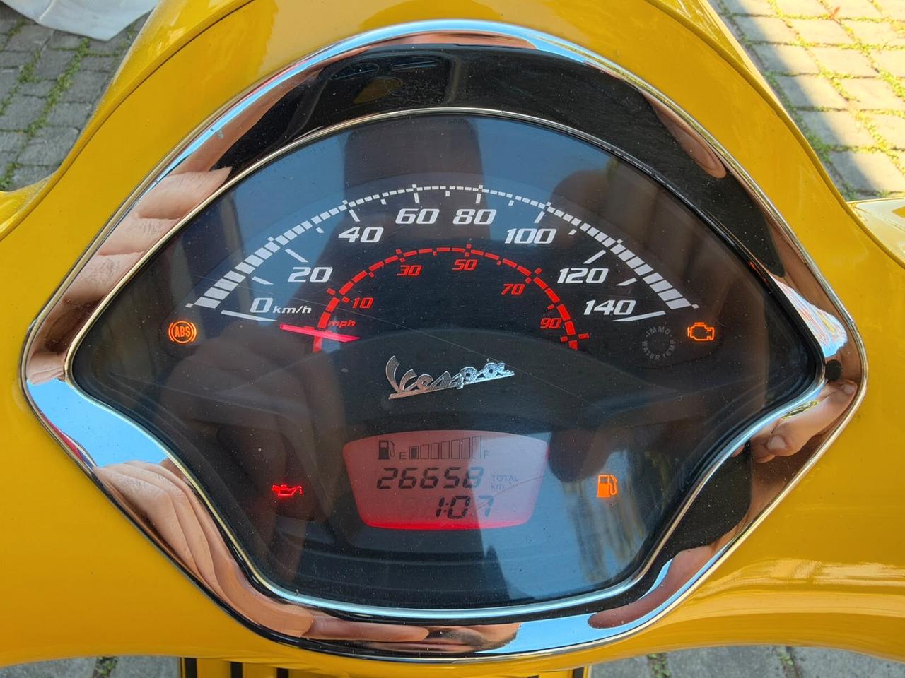 Piaggio Vespa 300 GTS SUPER E5