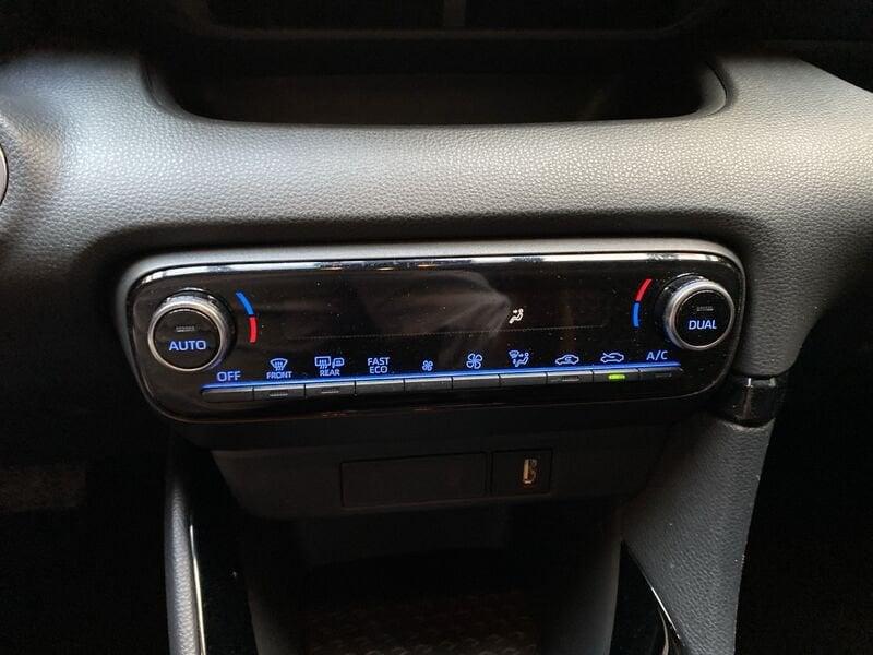 Toyota Yaris Yaris 1.5 Hybrid 5 porte Lounge