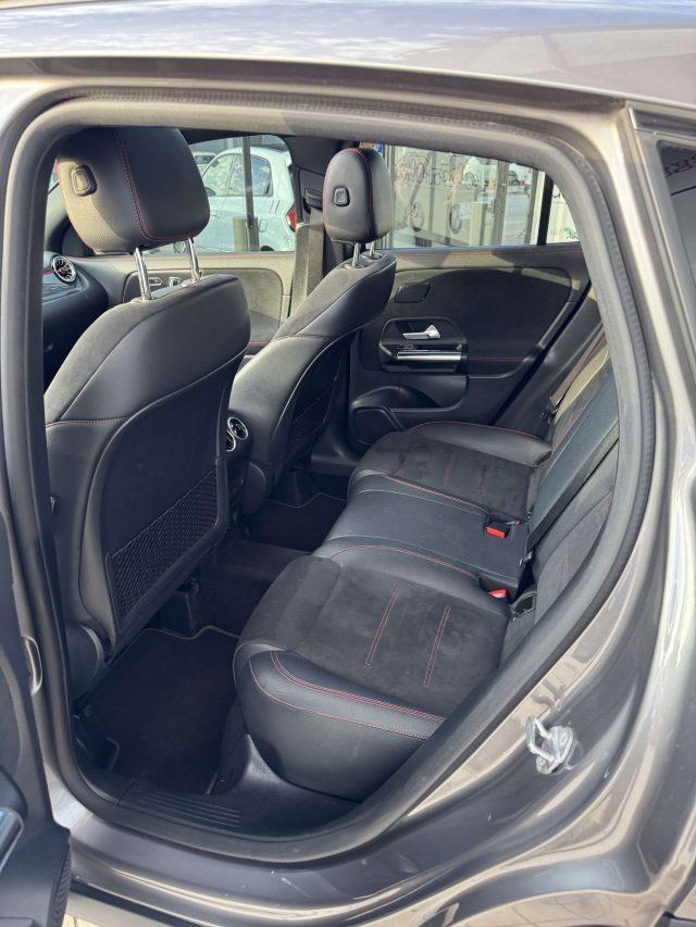 MERCEDES-BENZ GLA 220 d Premium auto