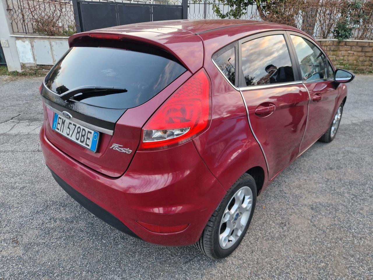 Ford Fiesta 1.4 TDCi 70cv 5 porte