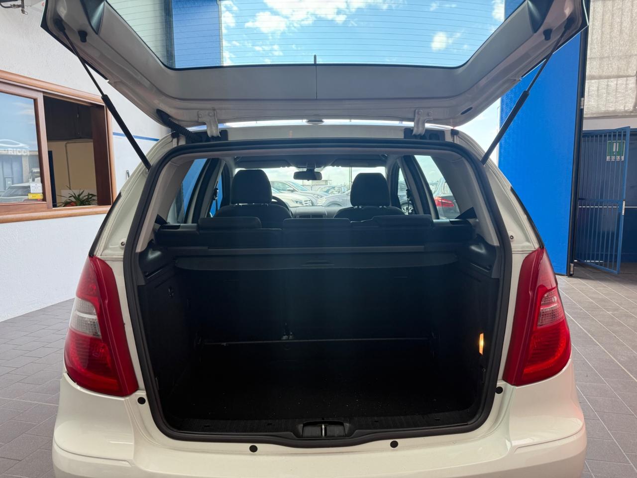 Mercedes-benz A 160 BlueEFFICIENCY 95cv