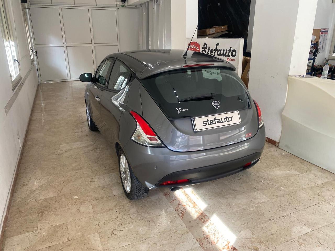 Lancia Ypsilon 1.2 69 CV GPL Ecochic Silver