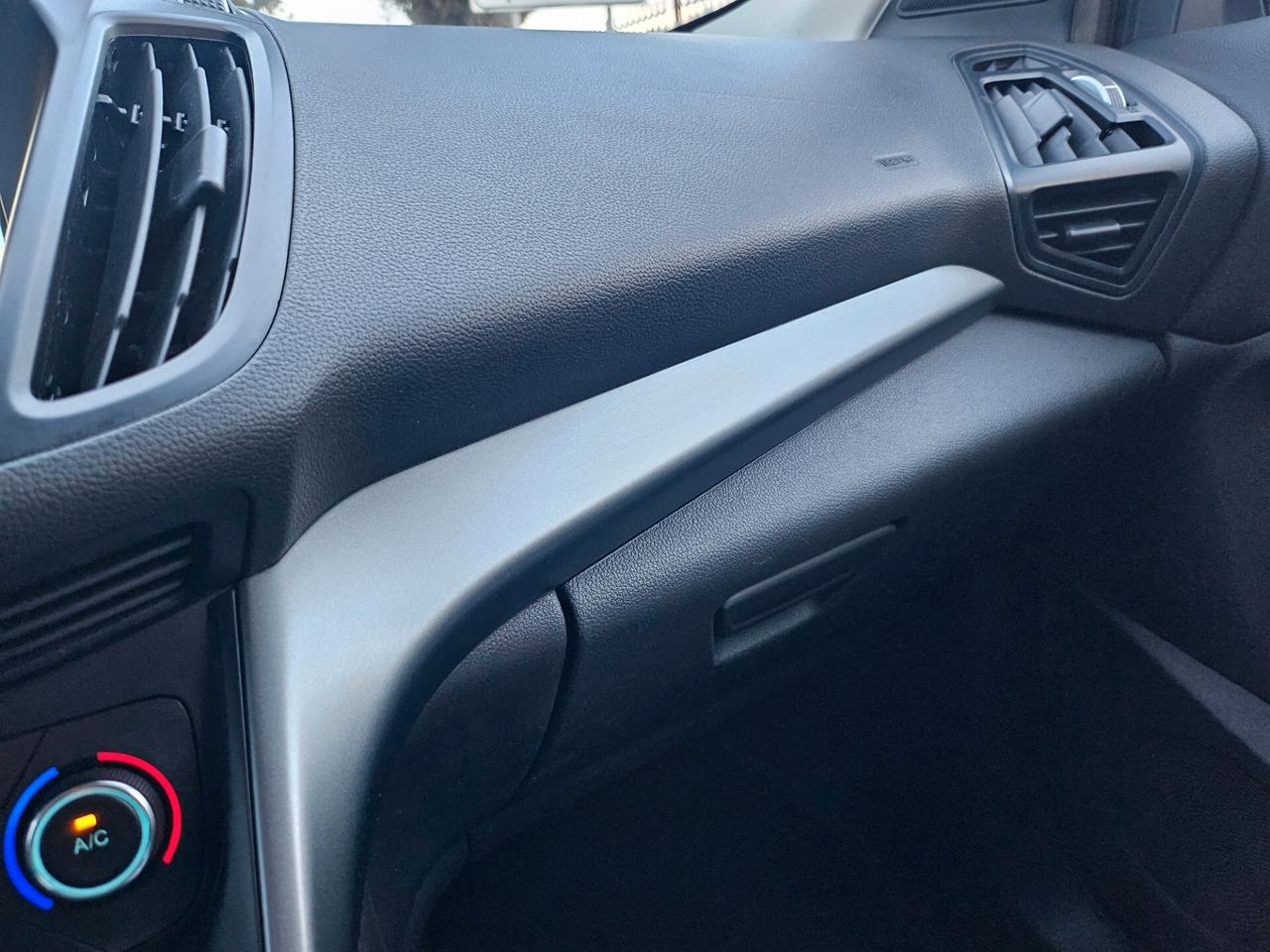 Ford Kuga 1.5 Tdci 120cv Automatica Titanium