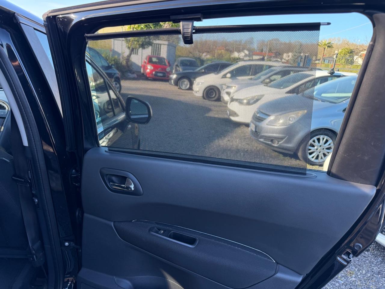 Peugeot 5008 1.6 HDi 112CV Business