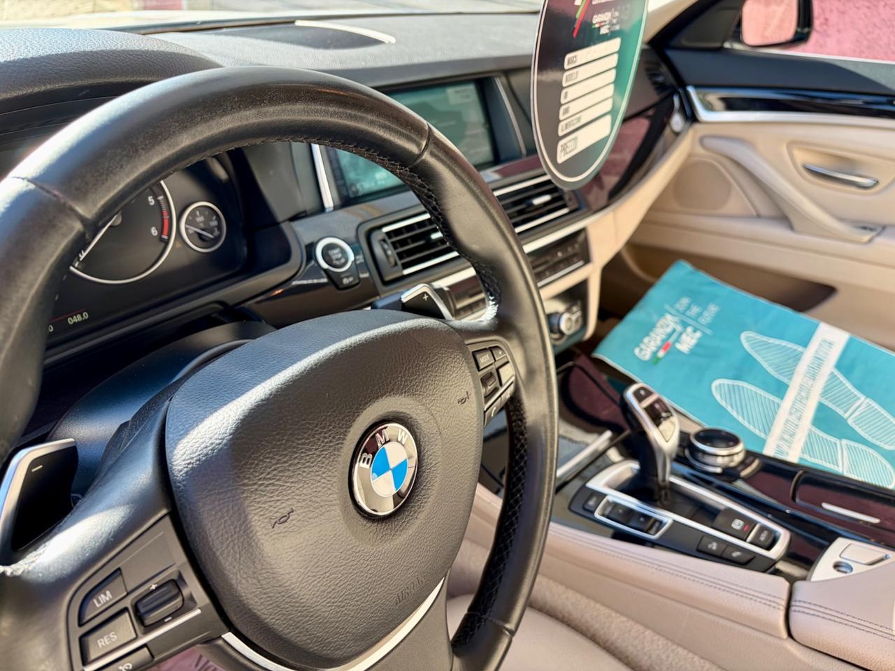 Bmw 525d XDrive Touring Luxury - 2014