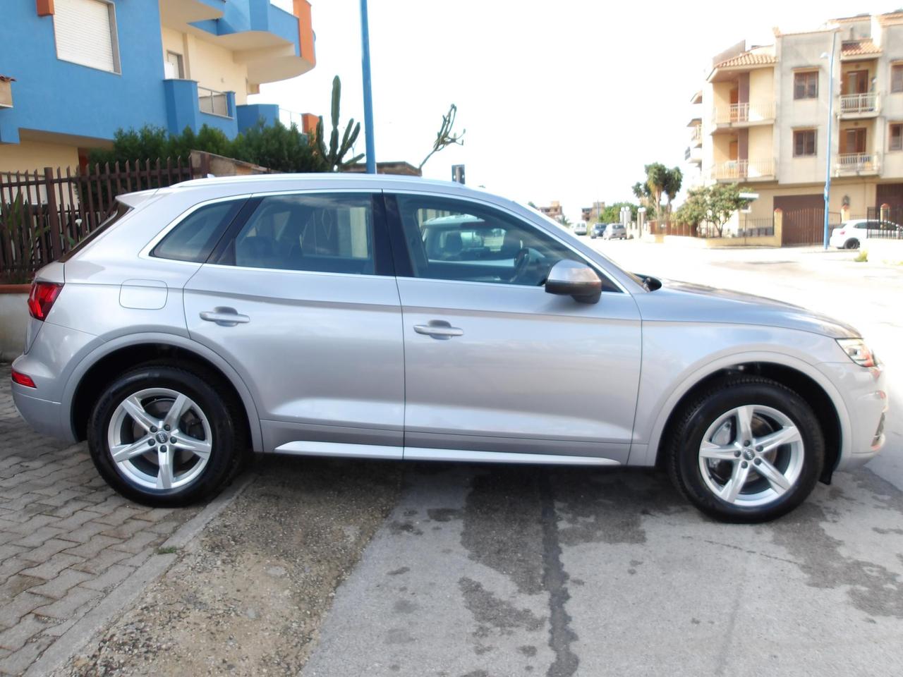 Audi Q5 35 2.0 tdi Sport quattro 163cv