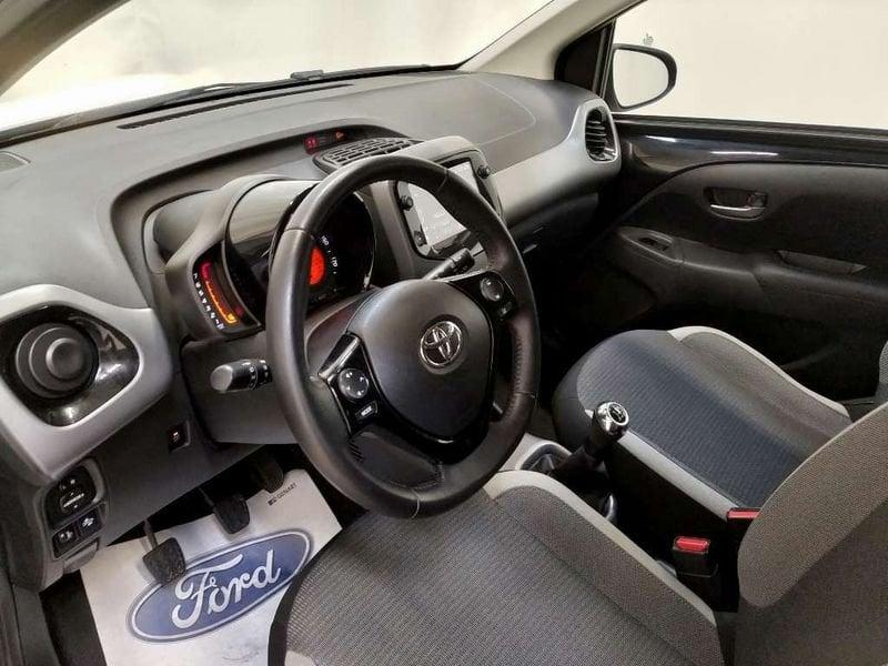 Toyota Aygo 5p 1.0 x-clusiv 72cv