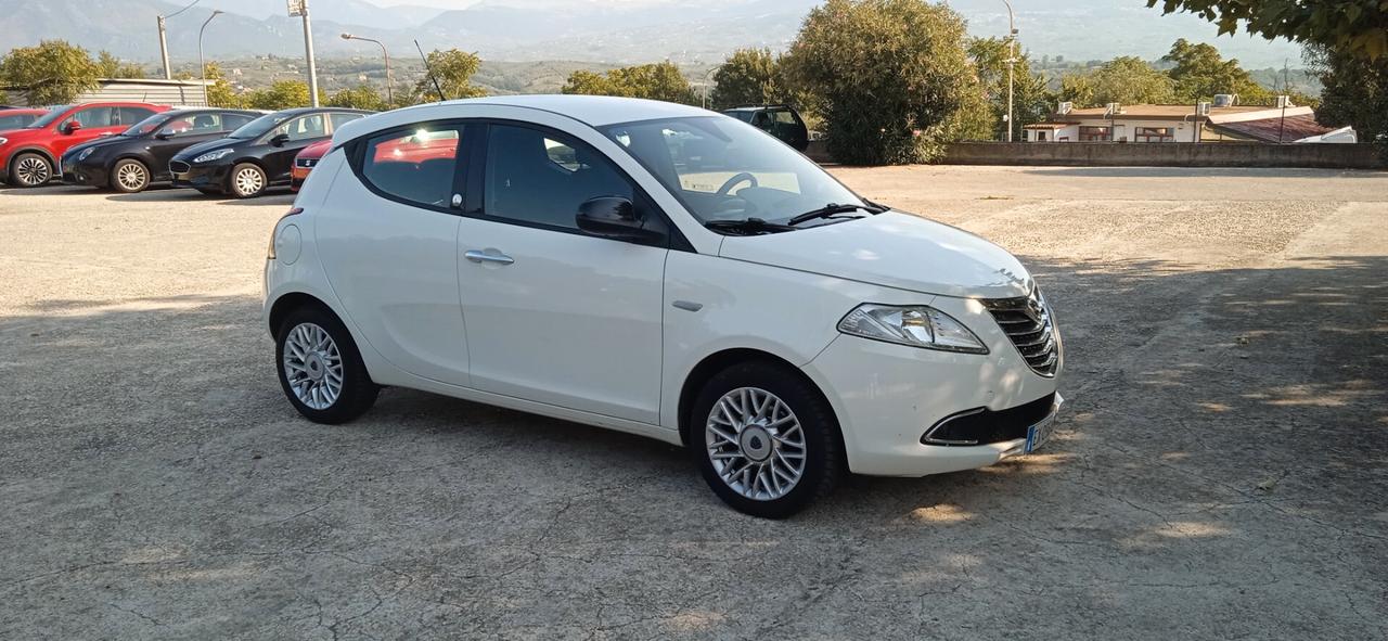 Lancia Ypsilon 1.2 69 CV 5 porte GPL Ecochic Gold