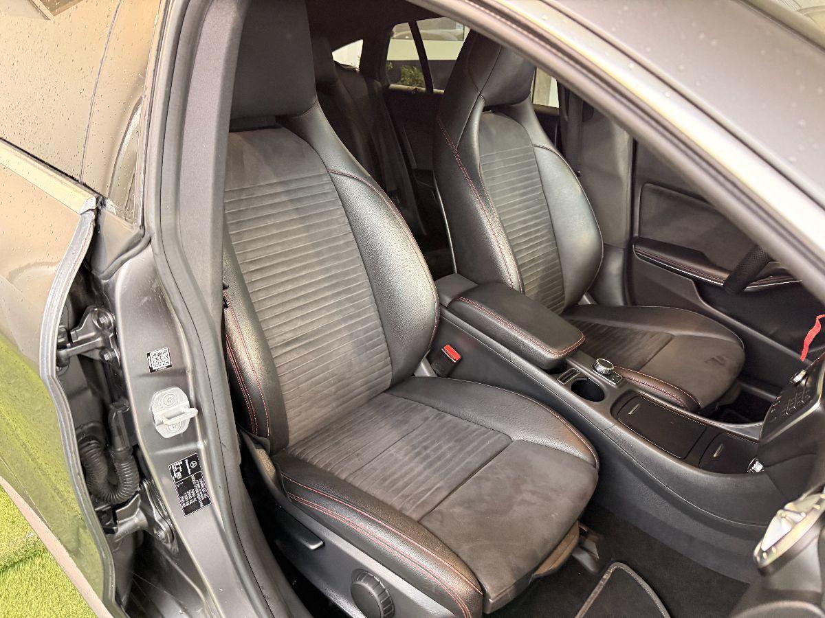 MERCEDES - Classe CLA Shooting Brake 200 d Premium Dark Night auto