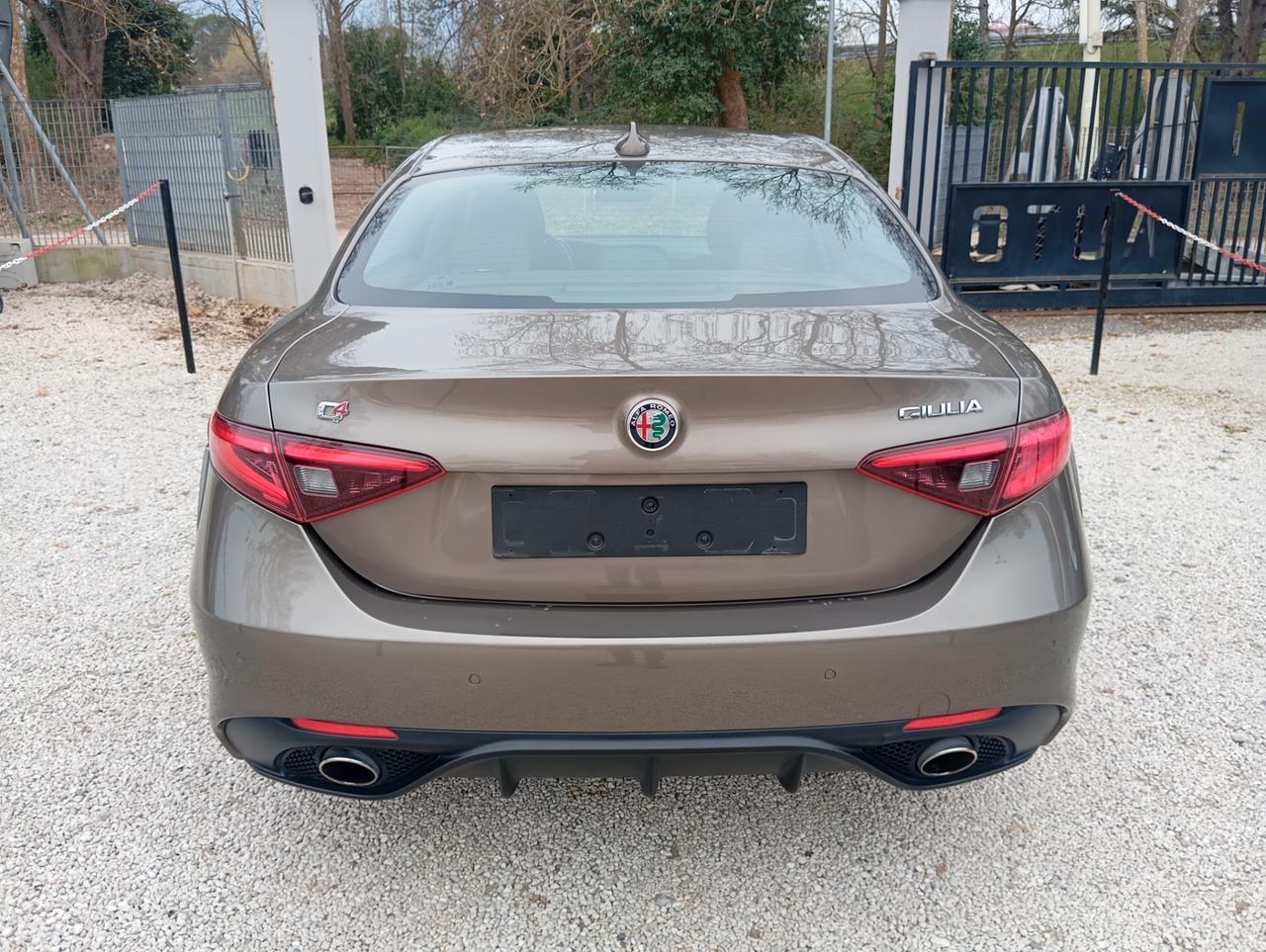 Alfa Romeo Giulia 2.2 Turbodiesel 210 CV AT8 AWD Q4 Veloce