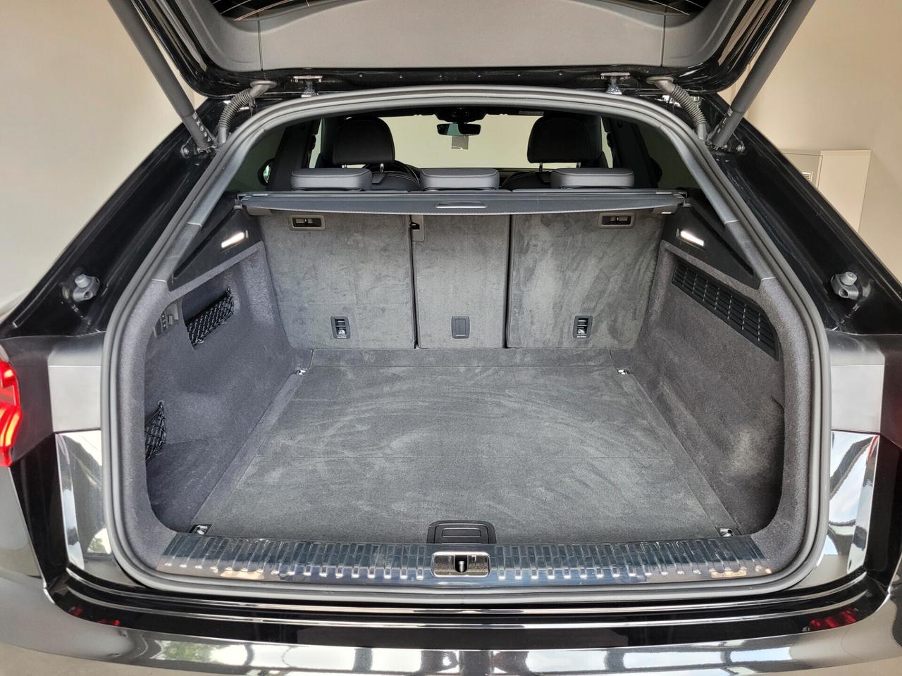 Audi Q8 50 TDI QUATTRO S LINE AIR SUSPENSION MATRIX C 22"