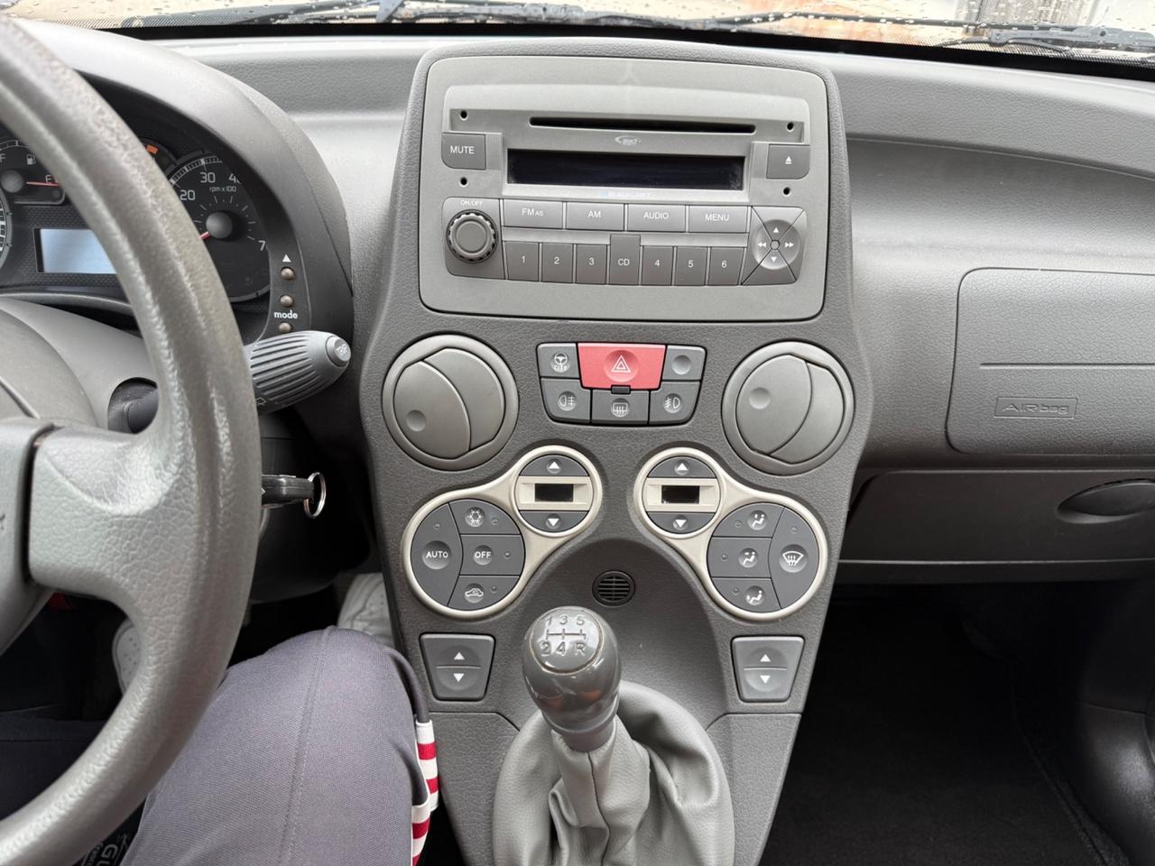 Fiat Panda 1.2 Emotion KM CERTI. Auto perfetta