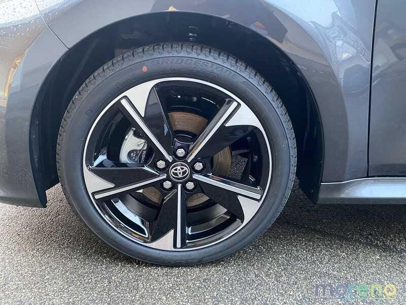 Toyota Yaris 1.5h 130 Lounge