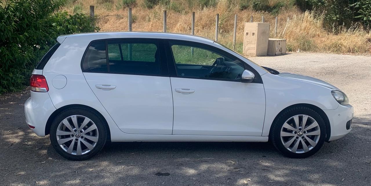 Volkswagen Golf Business 1.6 TDI DSG 5p. Highline