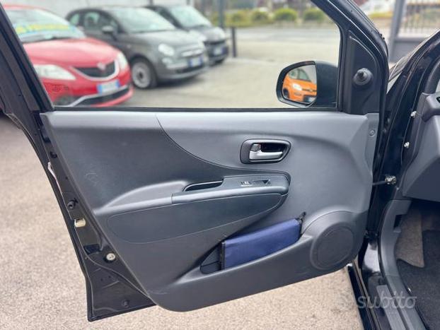 SUZUKI Alto 1.0 VVT GLX
