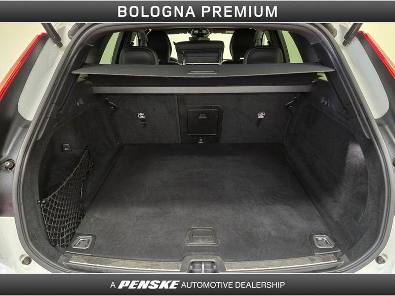 Volvo XC60 XC60 B4 (d) AWD automatico Plus Bright