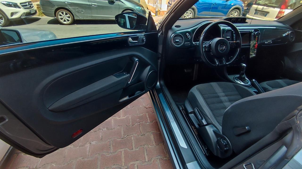 Volkswagen Maggiolino 2.0 TSI DSG Sport