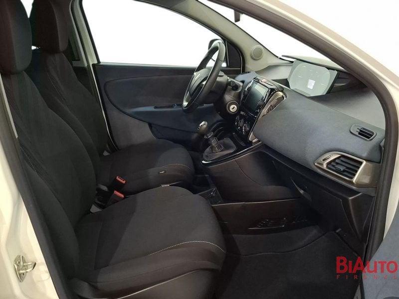 Lancia Ypsilon Ypsilon 1.0 firefly hybrid Gold s&s 70cv