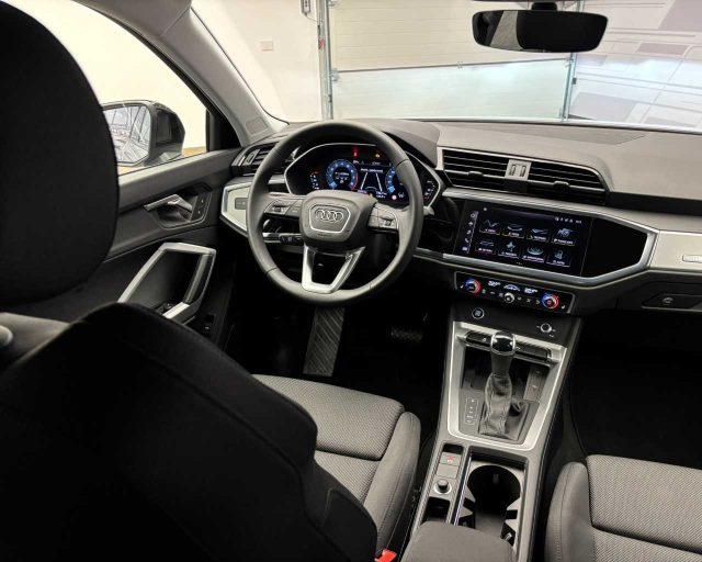 AUDI Q3 35 TFSI S tronic Business Advanced